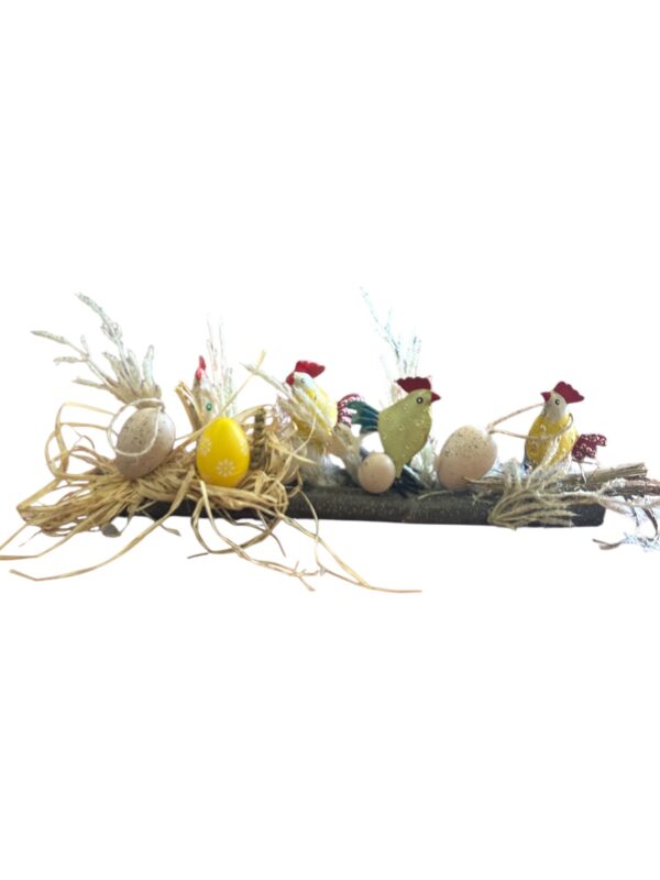 GALLINE PASQUALI SU TRONCHETTO